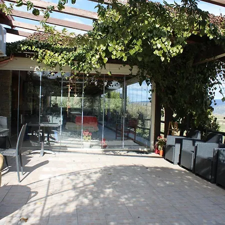 Cuaddus E Tellas Farm stay *
